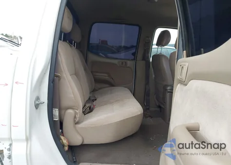 2001 Toyota Tacoma Prerunner V6 z USA, uszkodzony, nr VIN 5TEGN92N41Z780180